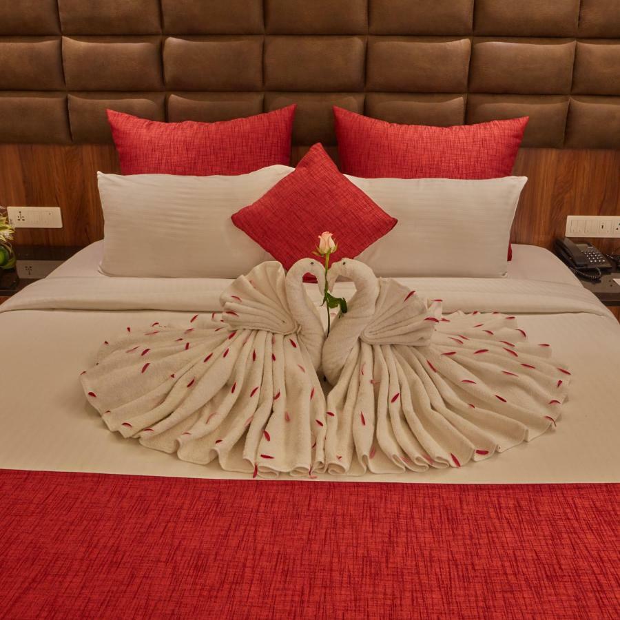 Shivas Galaxy Hotel Devanahalli Exteriör bild