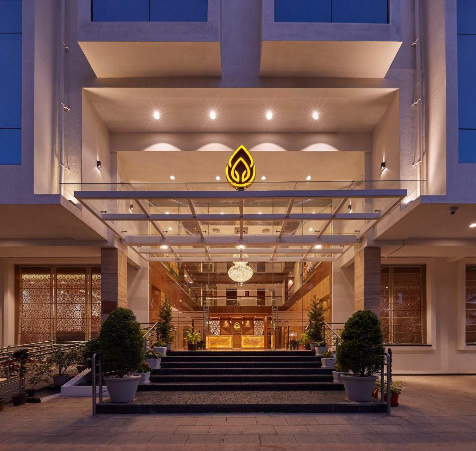 Shivas Galaxy Hotel Devanahalli Exteriör bild